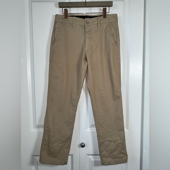 Eddie Bauer Men's Flex Wrinkle-Resistant Sport Chinos - Classic - Picture 4 of 9
